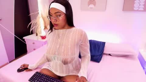 esmeralda online show from 10, 3, 2026