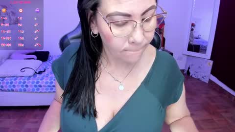 esme online show from 25, 7, 2026