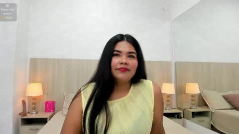 Esmeralda online show from 24, 4, 2026
