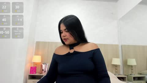 Esmeralda online show from 3, 5, 2026