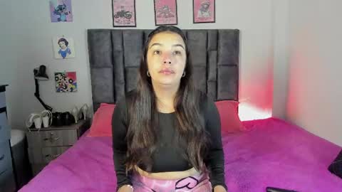 Perla online show from 6, 8, 2026