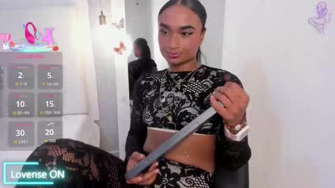 esmeraldanyx online show from 20, 9, 2025