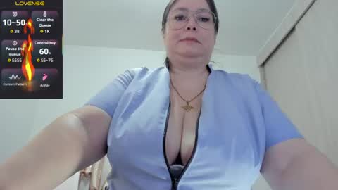 Esmeralda online show from 22, 7, 2026