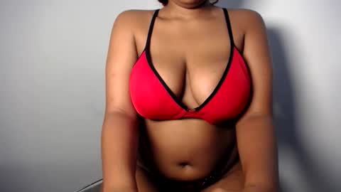 Snapshot of esmeray_ chatting on 16, 5, 2026 Esme online show from 16, 5, 2026