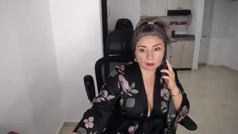 Juliana online show from 15, 5, 2026