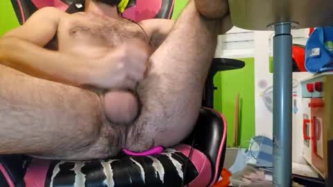 Snapshot of espkaido chatting on 15, 10, 2025 XWild94 online show from 15, 10, 2025