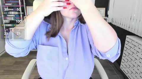 Ava online show from 10, 9, 2025