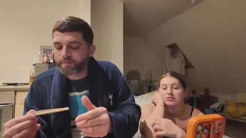 essexcouple online show from 11, 3, 2026