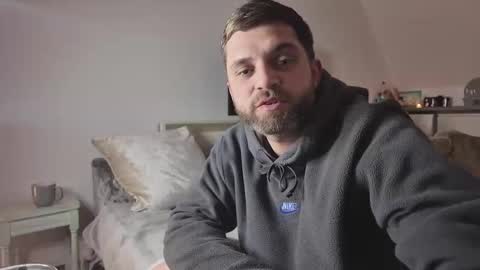 essexcouple online show from 11, 3, 2026