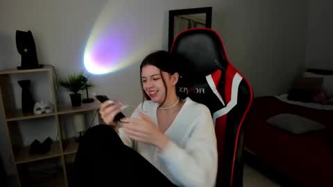 esteria online show from 16, 1, 2025