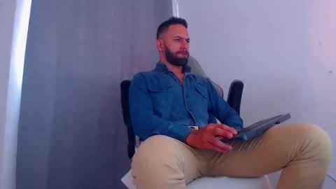 Snapshot of esteban7984068 chatting on 30, 1, 2025 esteban online show from 30, 1, 2025