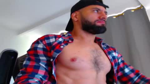 Snapshot of esteban7984068 chatting on 14, 10, 2025 esteban online show from 14, 10, 2025