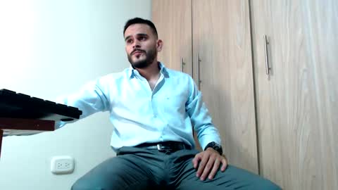 Esteban Fernandez online show from 6, 1, 2025