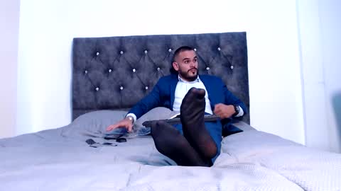 Esteban Fernandez online show from 8, 9, 2025