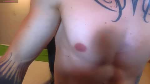 Esteban independent model online show from 8, 5, 2026