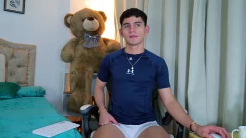 Esteban online show from 5, 8, 2026