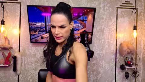 estefania1812 online show from 24, 2, 2026