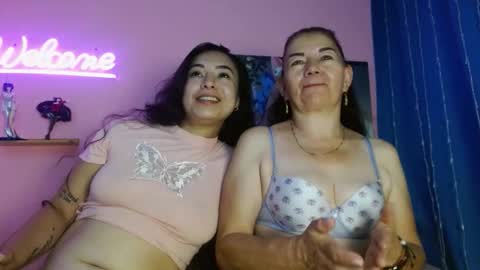 Snapshot of estefania_344 chatting on 6, 10, 2025 estefania_344 online show from 6, 10, 2025
