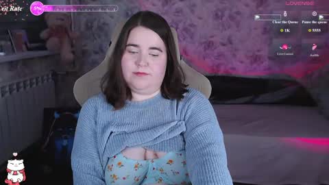 estelle_hicks online show from 16, 4, 2026