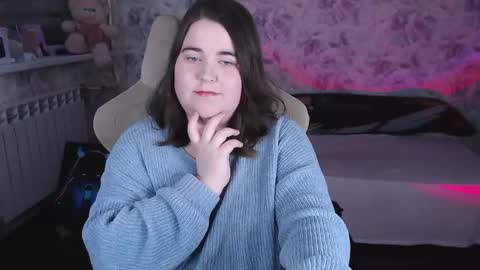 estelle_hicks online show from 30, 4, 2026