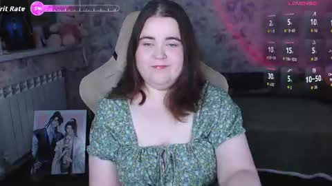 estelle_hicks online show from 15, 7, 2026