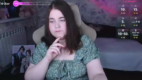 estelle_hicks online show from 18, 7, 2026