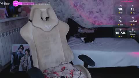 estelle_hicks online show from 27, 7, 2026