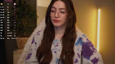 Ester online show from 6, 10, 2025