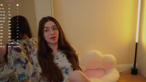 Ester online show from 19, 5, 2026