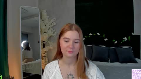 Ester online show from 4, 12, 2025