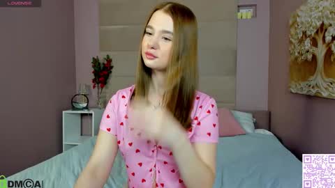 Ester online show from 6, 3, 2026