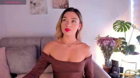 Snapshot of estercollins_ chatting on 16, 9, 2025 Is secret online show from 16, 9, 2025