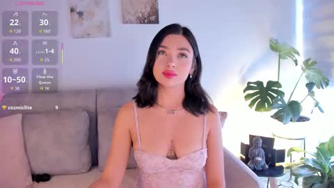 Snapshot of estercollins_ chatting on 24, 10, 2025 Is secret online show from 24, 10, 2025