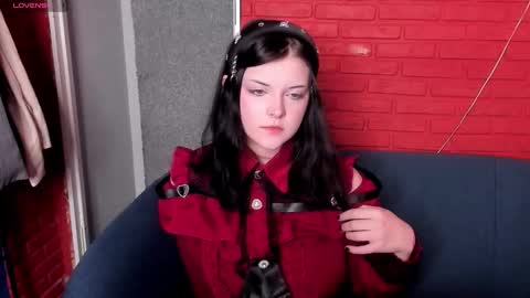 Ester  online show from 24, 3, 2026