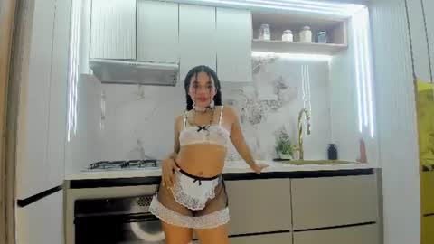Snapshot of esther_sofia chatting on 8, 7, 2026 esther online show from 8, 7, 2026