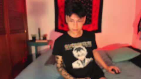 Snapshot of estmonnn chatting on 28, 10, 2025 Esteban online show from 28, 10, 2025