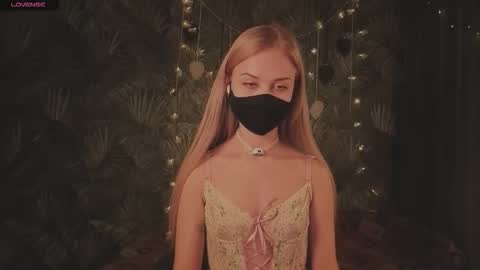 Snapshot of eternalophelia chatting on 13, 3, 2026 Sophia online show from 13, 3, 2026