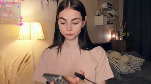 Snapshot of eternity_is_endless chatting on 15, 11, 2025 Mary online show from 15, 11, 2025