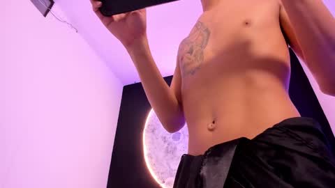 ethaancox online show from 20, 2, 2025