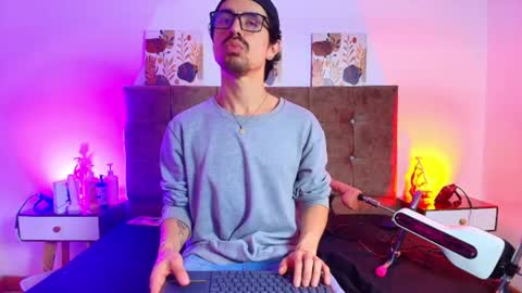 ethan  online show from 22, 7, 2026