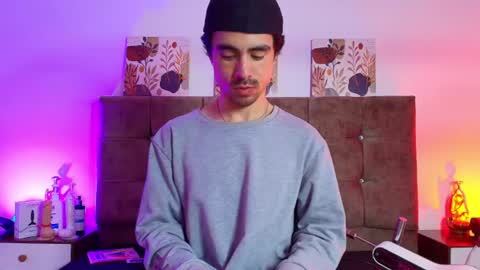 ethan  online show from 25, 7, 2026