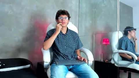 ethan_todd online show from 19, 5, 2026