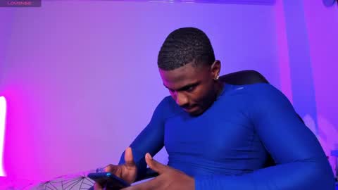 Snapshot of ethan_travis0 chatting on 2, 12, 2024 ethan travis online show from 2, 12, 2024