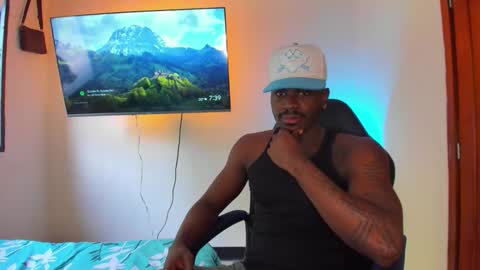 Snapshot of ethan_travis0 chatting on 5, 11, 2025 ethan travis online show from 5, 11, 2025