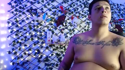 Snapshot of ethanandbrianna chatting on 3, 10, 2025 ethanandbrianna online show from 3, 10, 2025