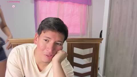 ethanandzoe online show from 8, 5, 2026