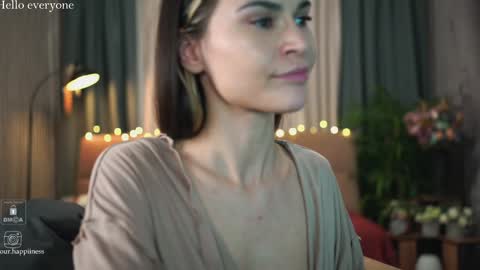 Snapshot of euphoriiiaa chatting on 19, 12, 2024 Mira online show from 19, 12, 2024