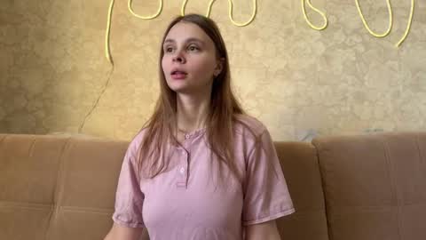 Eva Calvin online show from 3, 2, 2026