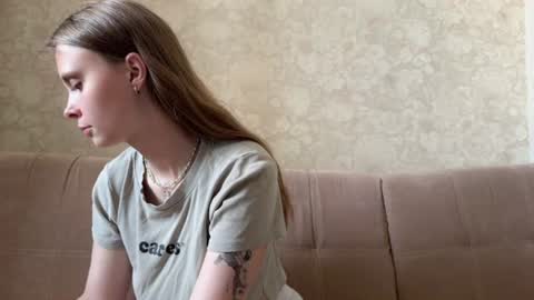 Eva Calvin online show from 25, 6, 2026