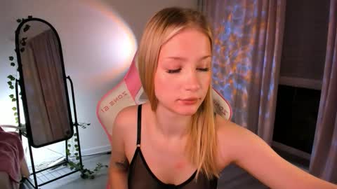 Eva Davis online show from 2, 3, 2026
